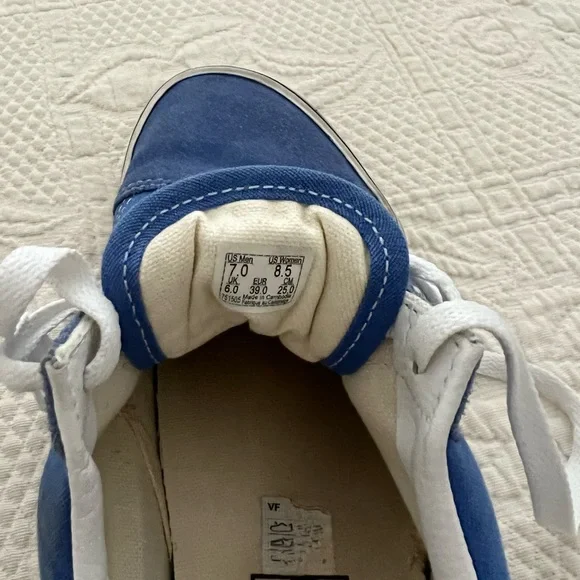 Vans Size 7 M - Picture 9 of 9